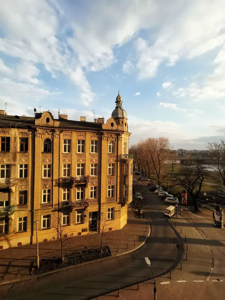 今晚意大利杯焦点战-英超赛程吃紧；萨克拉门托国王今夜扳平良机；更衣室稳定；细节决定成败的简单介绍