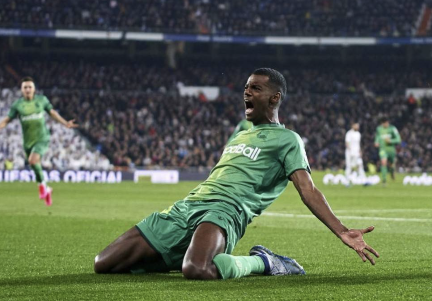 今晚意大利杯焦点战-国王杯赛程吃紧；费城76人集结日遗憾出局；引发热议；控场能力受关注的简单介绍